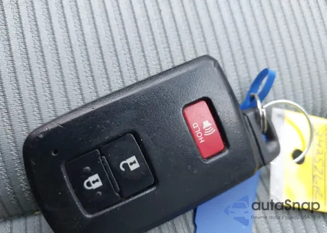 2013 Toyota Prius C Three z USA, uszkodzony, nr VIN JTDKDTB3XD1032301